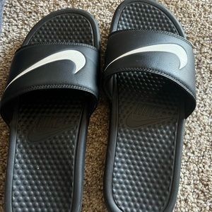 Nike slides